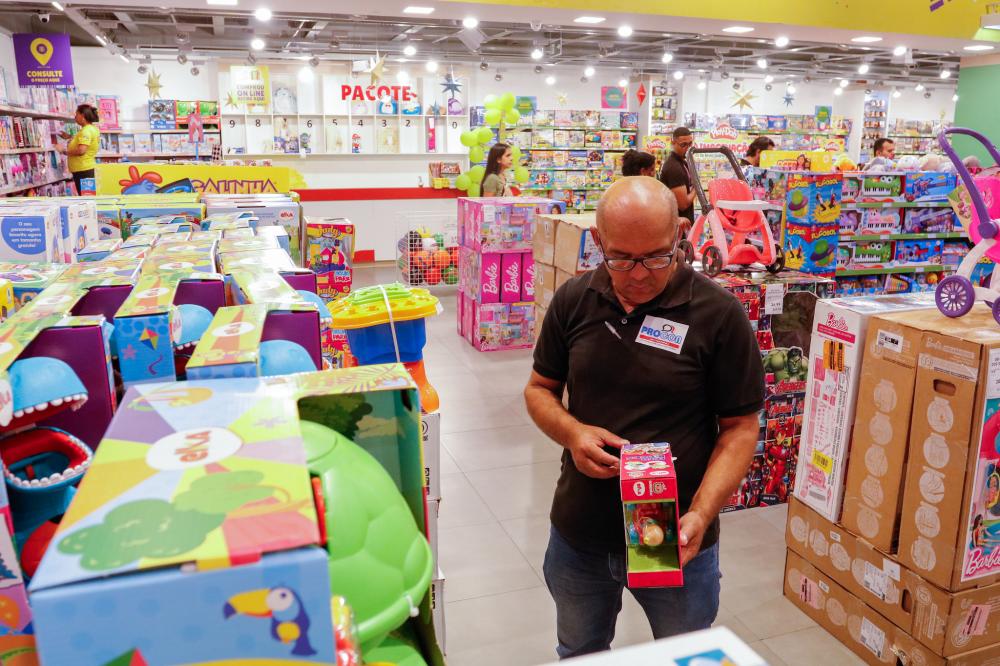 Operação do Procon Lauro de Freitas garante compras seguras para o Dias das Crianças 