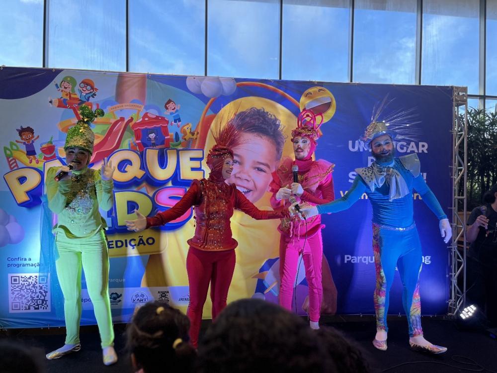 Parque Kids: Programação de férias com parada de personagens e maior parque indoor do Nordeste movimentam o Parque Shopping Bahia 