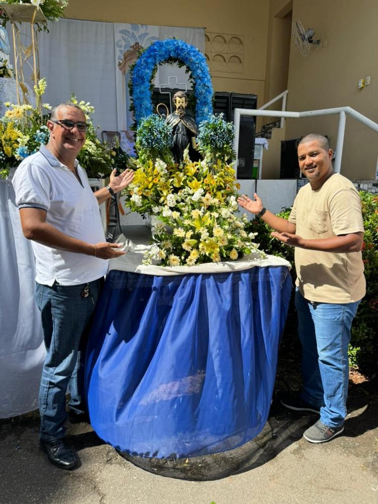 Coordenadores da Gestão da Prefeita Moema Gramacho  participam de Missa solene  ao Padroeiro Santo Amaro de Ipitanga.