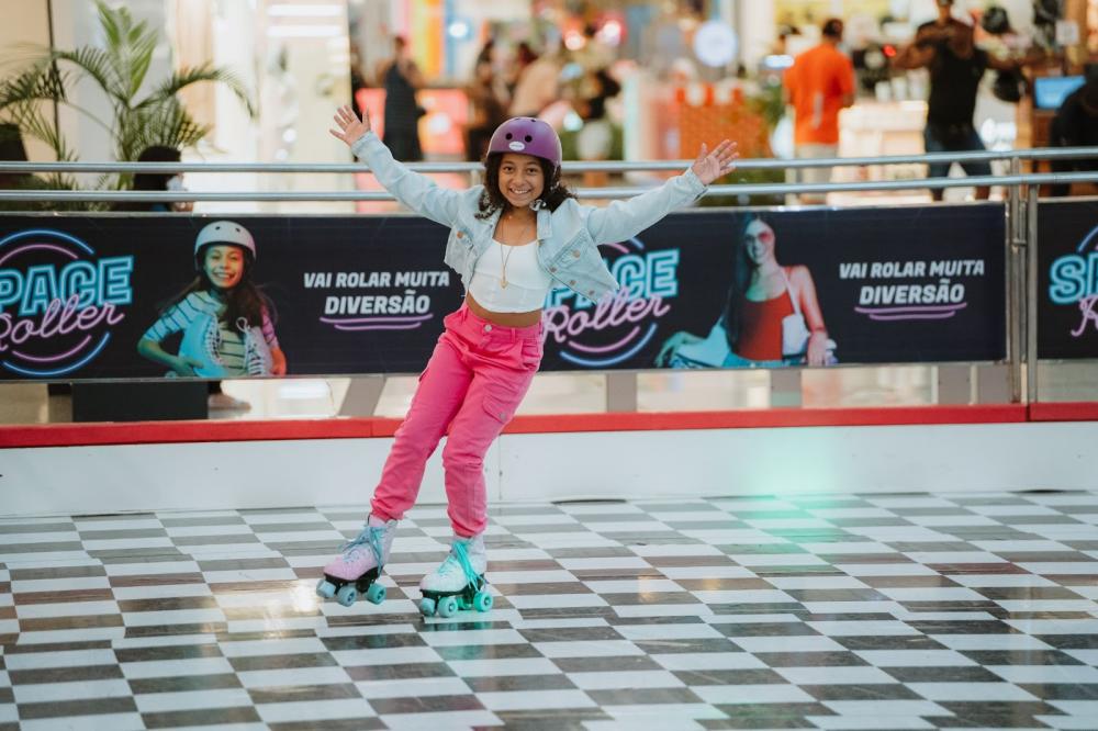 Dica para o final de semana: mega pista de patinação é atração em Lauro de Freitas