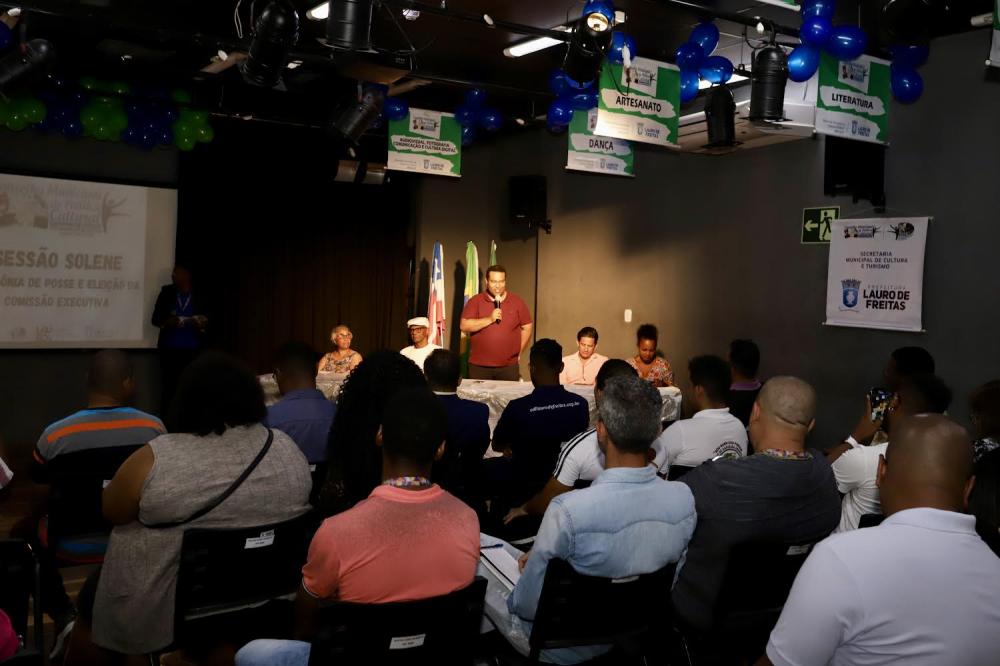 Novos conselheiros municipais de Política Cultural de Lauro de Freitas são empossados