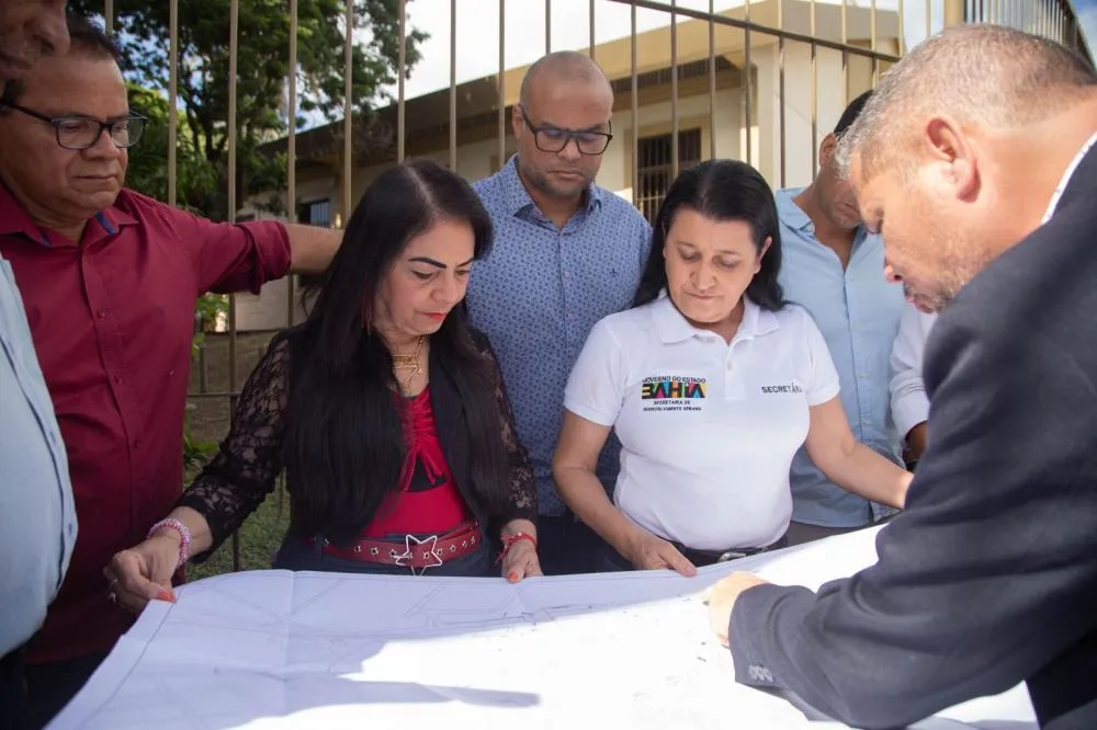 Prefeita faz visita técnica para acompanhamento de grandes obras em Lauro de Freitas