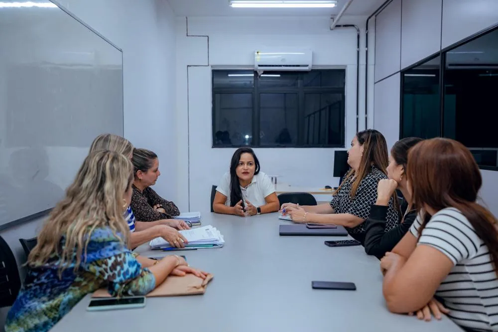 Prefeita Débora se reúne com gestores da Saúde e traça ações prioritárias