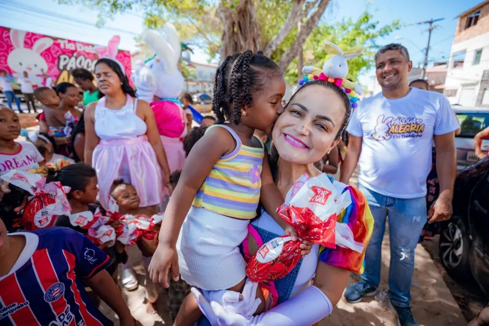 Débora Regis espalha amor e solidariedade no 2º dia da Páscoa da Alegria