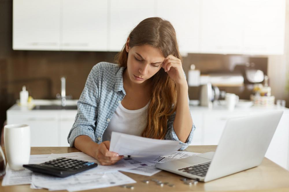 Fim de ano: Especialista dá dicas sobre como evitar dívidas no cartão de crédito