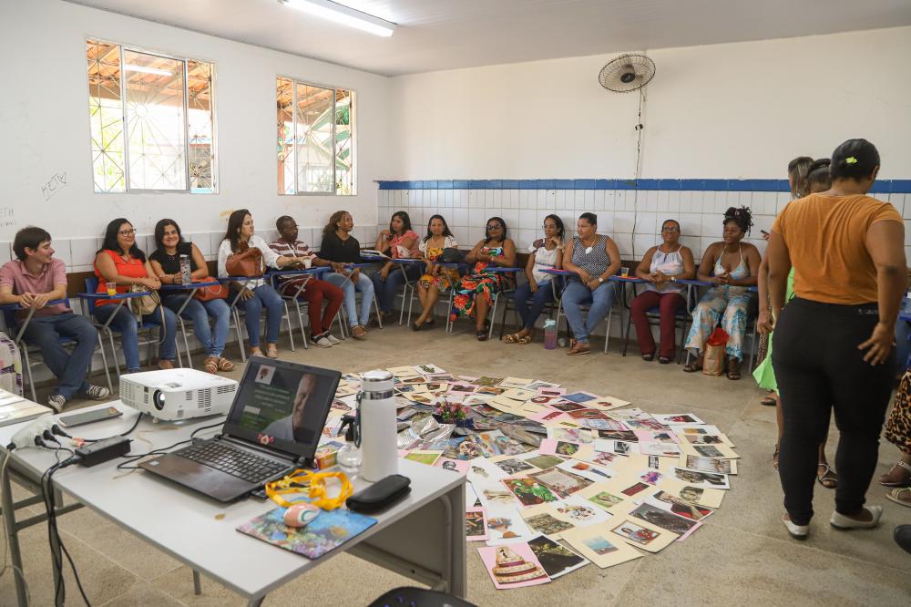 Projeto “Acolhendo falas; ressignificando travessias” prioriza saúde mental dos profissionais da educação de Lauro de Freitas