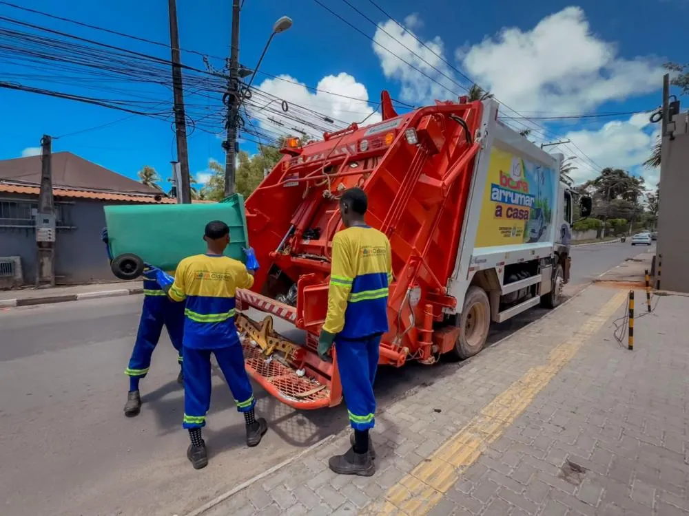 Limpeza urbana avança em Lauro de Freitas com mutirões, reciclagem e ações sustentáveis em 2025