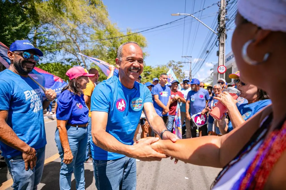 Elinaldo mantém ritmo intenso de campanha em Camaçari e outros municípios da Bahia durante o fim de semana